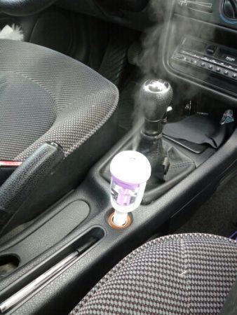 Автомобильный ароматизатор воздуха с AliExpress в машине