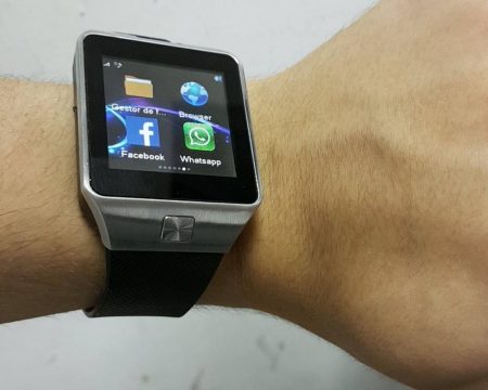 Умные наручные часы Smart Watch dz09 с AliExpress на руке