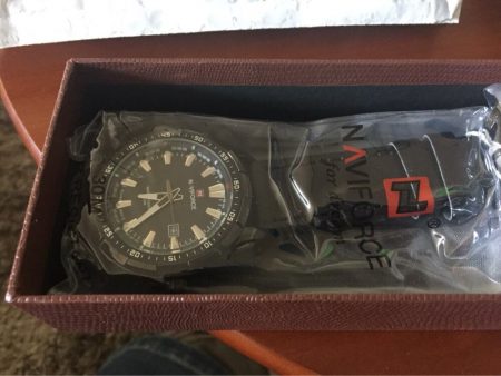 Мужские наручные кварцевые часы с Aliexpress упаковка 