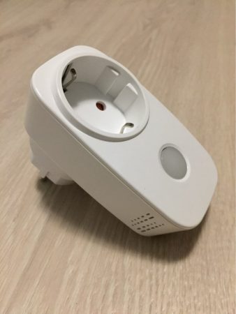 Оригинальная умная розетка с Aliexpress вид